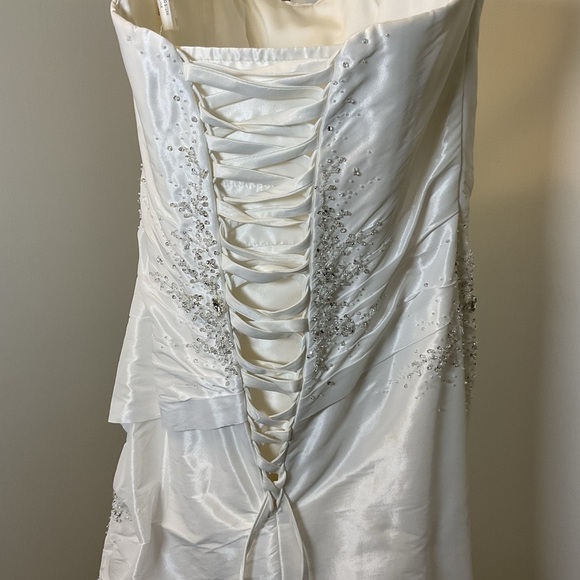 NWOT Sottero & Midgley Strapless Mermaid Beaded Wedding Dress Size 8 - Picture 11 of 12
